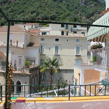 Casa Vacanze Nonna Raffa อามาลฟี ภายนอก รูปภาพ