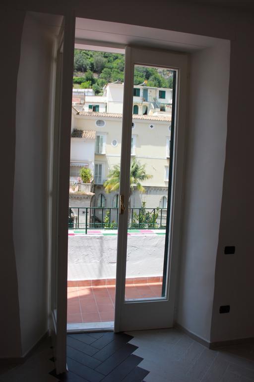 Casa Vacanze Nonna Raffa อามาลฟี ภายนอก รูปภาพ
